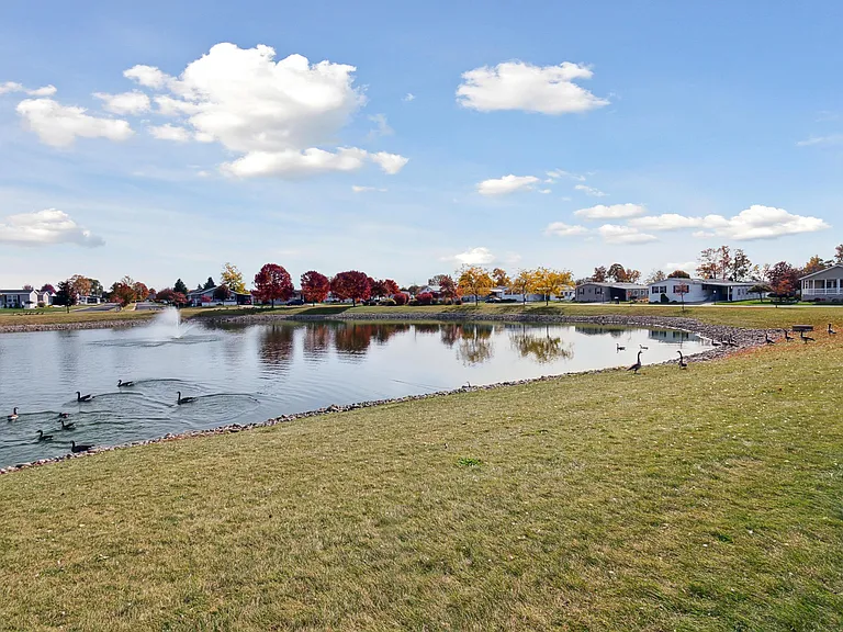 Lakeview Estates on Lawndale — Photo 10