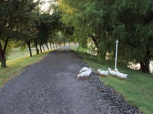 1452 Boyce Rd, Waxahachie, TX 75165