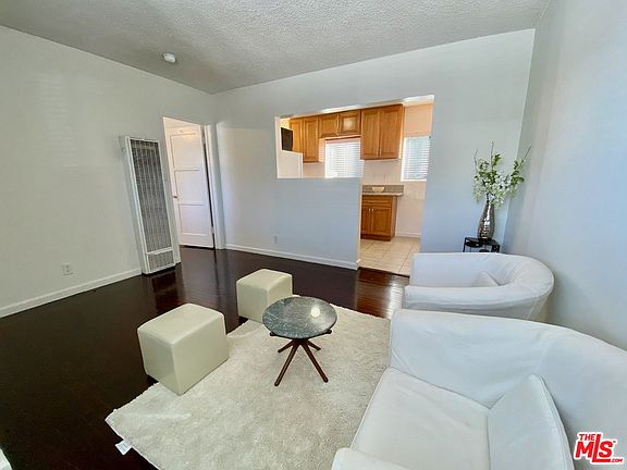 4th image of 2535 S Sepulveda Blvd