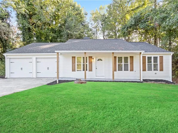 134 Apple Valley Dr, Woodstock, GA 30188