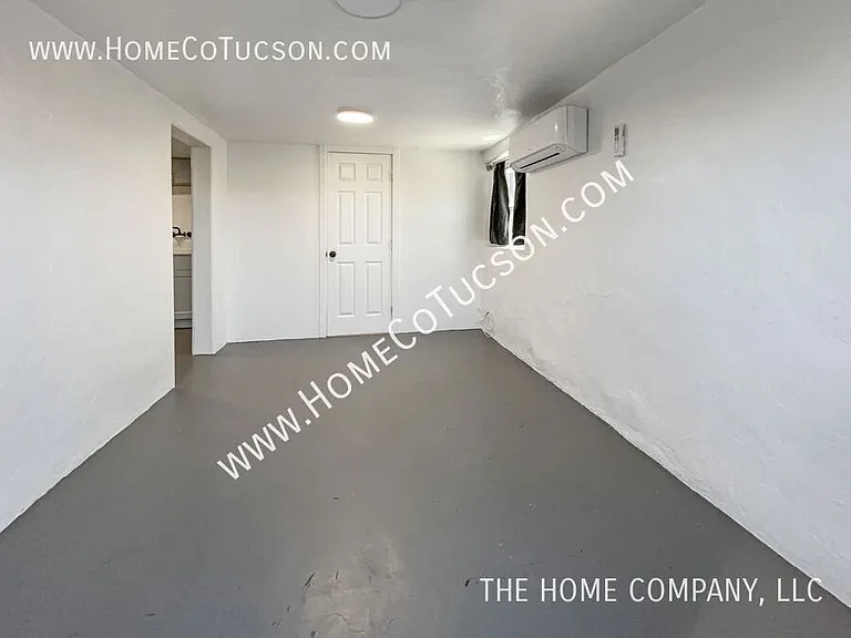 940 E Florita St — Photo 15
