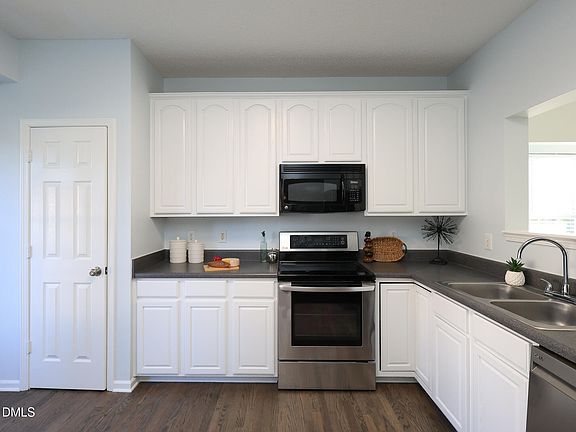 4th image of 8330 Bratt Ave