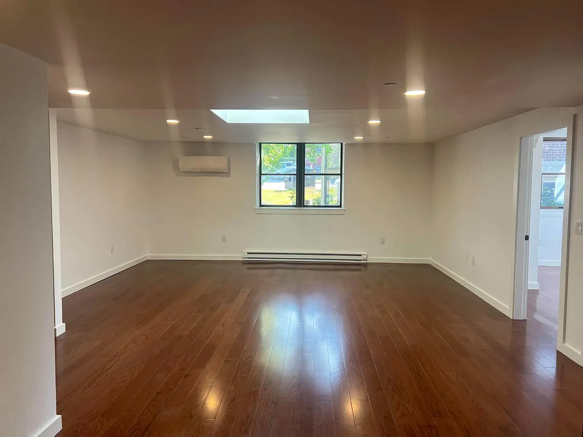 Unit Photo - 24 Wales St #1-206