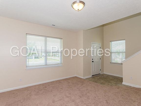 4th image of 5815 High Grass Ln