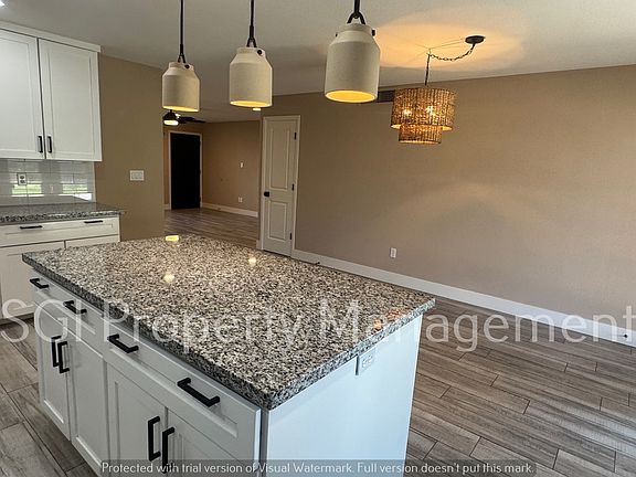 5th image of 609 E La Donna Dr