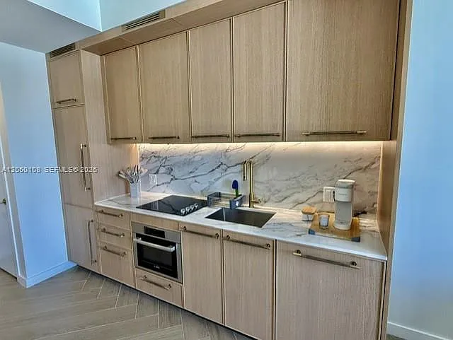 1 bed, 1.0 bath, $3,990 — Photo 4
