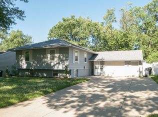 58 W Post Rd NW, Cedar Rapids, IA 52405