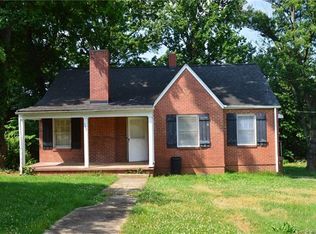 357 Westwood Dr, Statesville, NC 28677