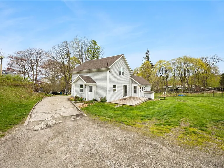 214R Highland Rd — Photo 52
