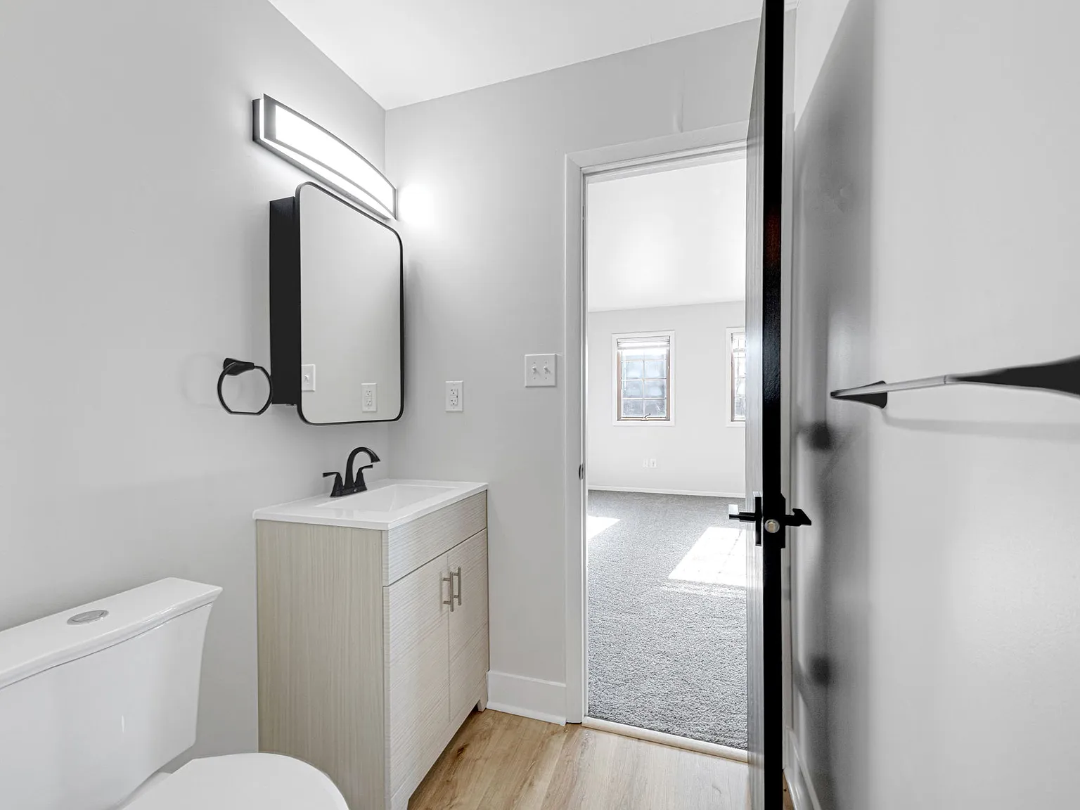 2 bed, 1086 sqft, $1,400 — Photo 4