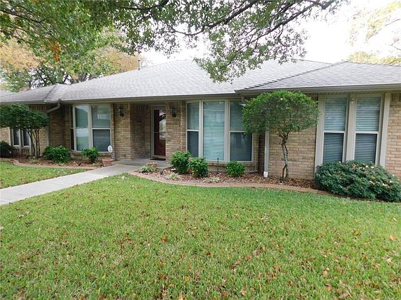 2nd image of 1004 Cottonwood Dr