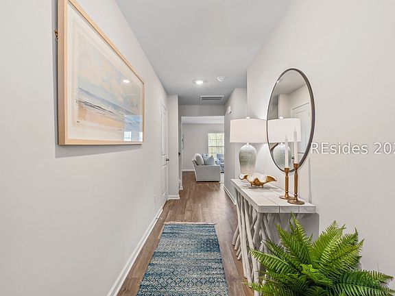 3rd image of 144 Jinks St