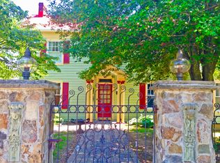 3601 Old Post Rd, Fairfax, VA 22030