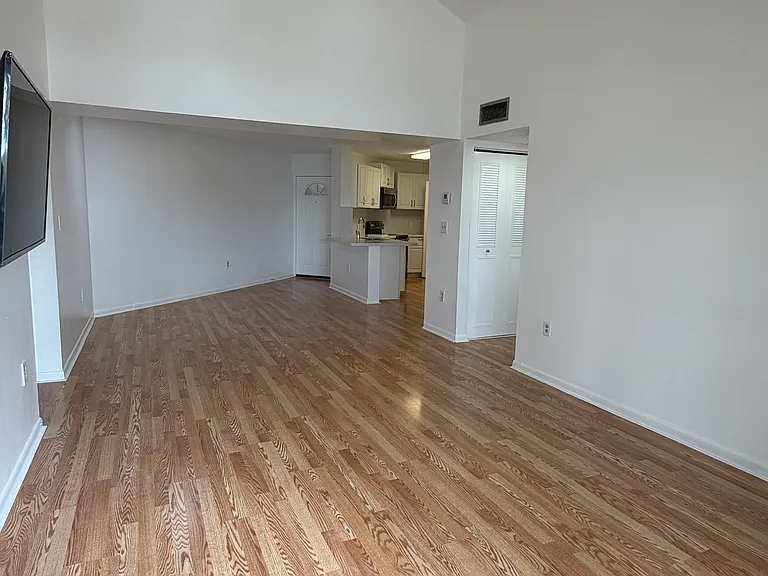 6272 NW 186th St #311 — Photo 12