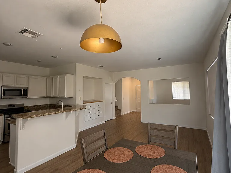1401 Filmore Pl — Photo 11