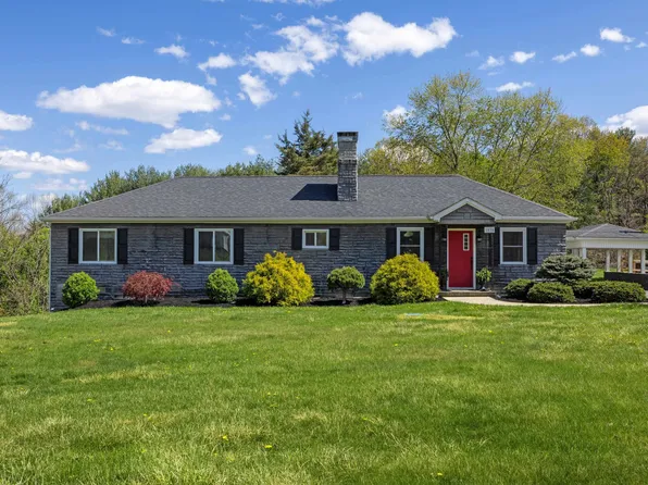 1535 New Hope Rd, Staunton, VA 24401