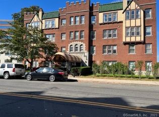 22 Glenbrook Rd APT 209, Stamford, CT 06902