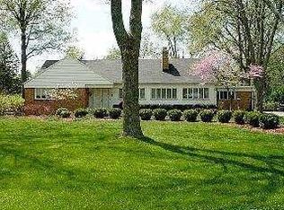 3329 Scarsborough Rd, Toledo, OH 43615