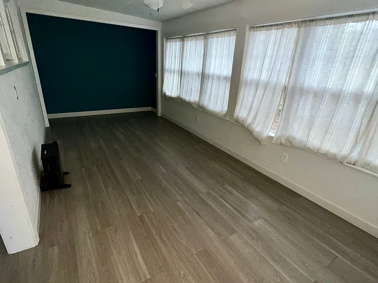100 Quartz St — Photo 3
