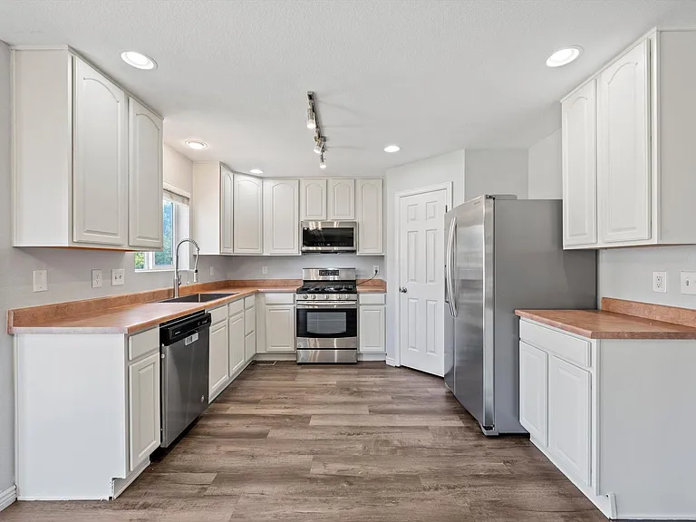 12934 Jasmine Way — Photo 9