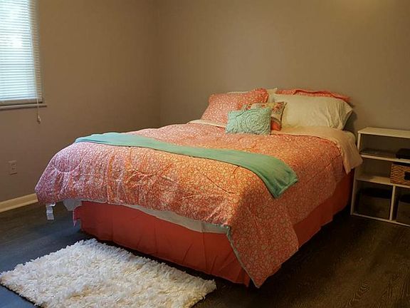 4th image of 395 E 13th Ave APT 2