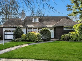 2176 Cayuga Dr, Merrick, NY 11566