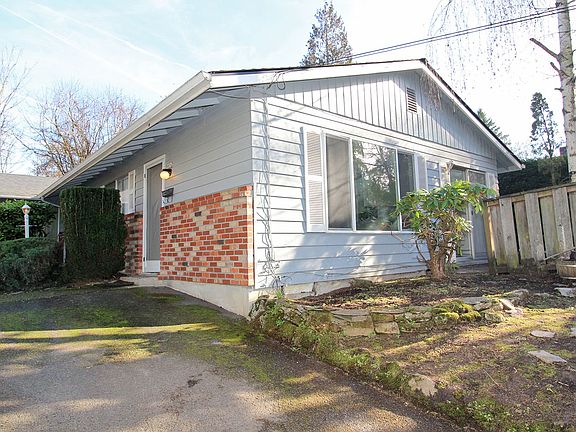 2nd image of 8834-36 SE 9th Ave #8836
