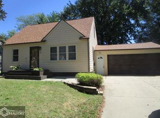 12 Rainbow Dr, Humboldt, IA 50548