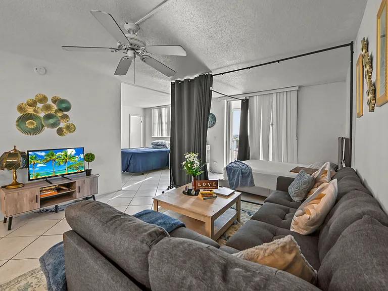 5700 NW 2nd Ave #708 — Photo 5