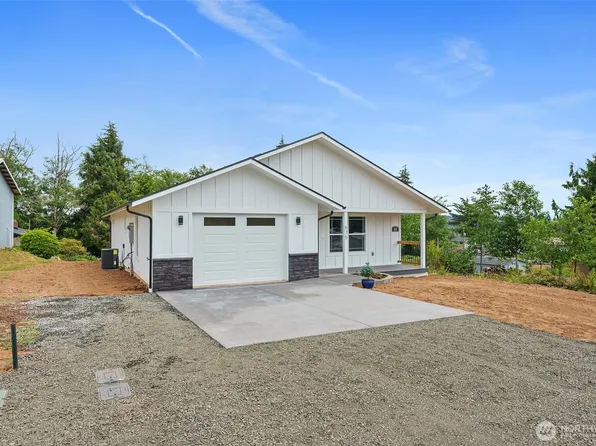 635 Elm Street, Raymond, WA 98577