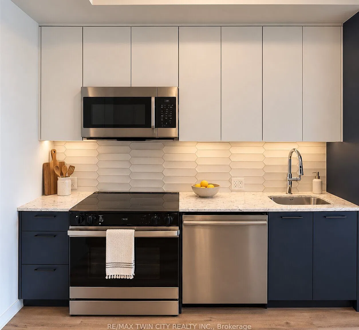 2 bed, $1,700 — Photo 1