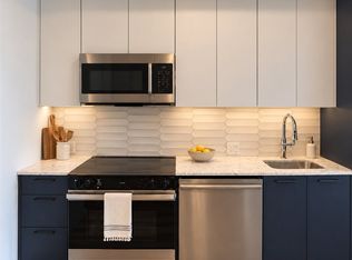 30 Francis St S #911, Kitchener, ON N2G 2A2
