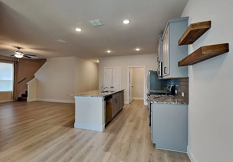 8441 Royal Star Rd — Photo 6