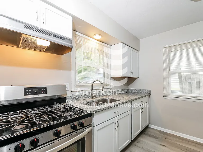 1446538_008_wm_-_kitchen_13137801.jpg