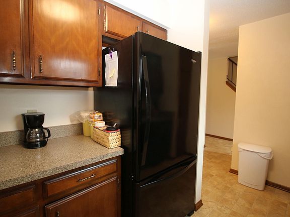 4th image of 1343 Barkley Ct