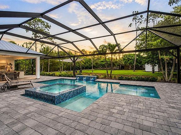 3rd image of 5737 Hidden Oaks LN