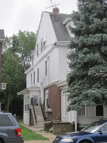 5811 N Penn St #2 Photo 1