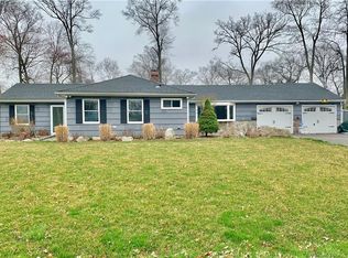 6 Suburban Dr, Norwalk, CT 06851