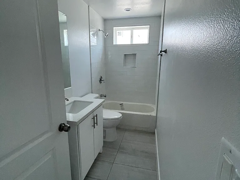 11455 Victory Blvd — Photo 4