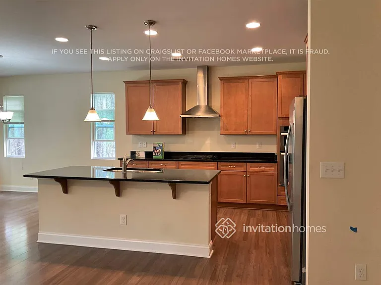 404 Ferry Ct — Photo 7