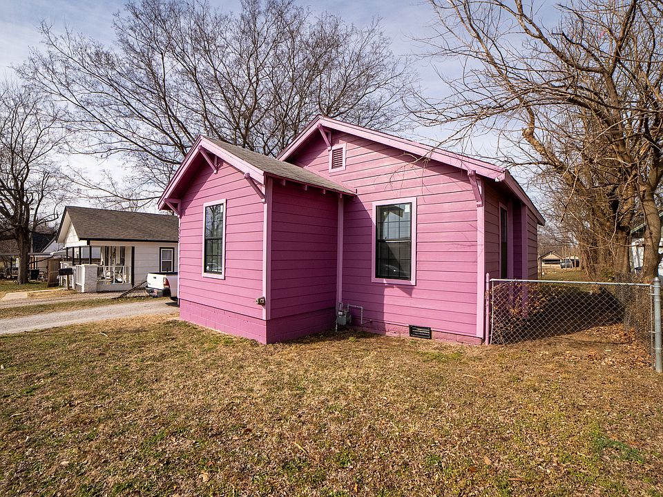 1st image of 3925 E Admiral Ct