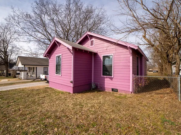 3925 E Admiral Ct, Tulsa, OK 74115