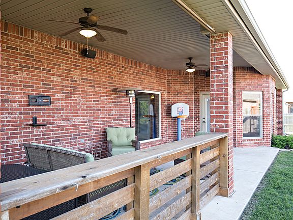 5th image of 12621 Lexington Dr