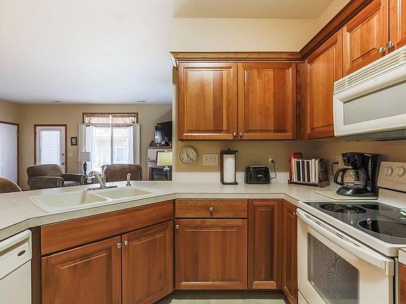 3rd image of 507 Kelsey Ln