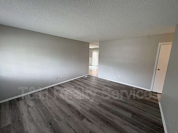 4th image of 9466 Burrwood Cir