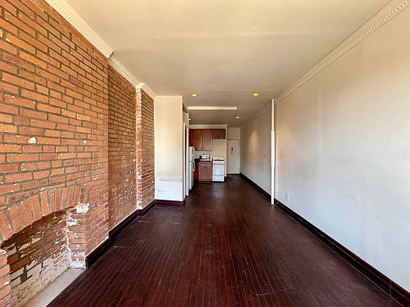 3rd image of 2305 2nd Ave APT 46