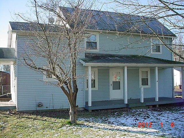 1st image of 702 Broadway St