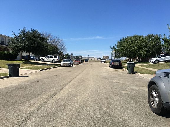 4th image of 3508 Catalina Dr