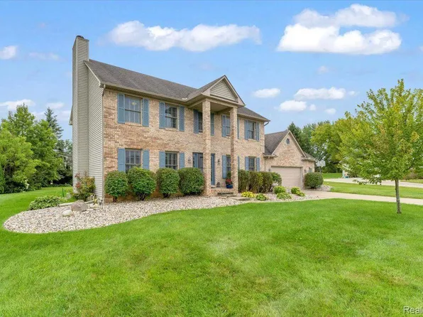 2172 Prairie Vw, Grand Blanc, MI 48439