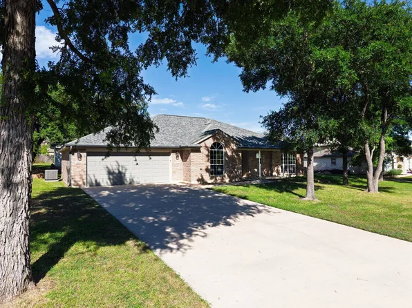 1909 Diamond Ridge Drive, Lampasas, TX 76550